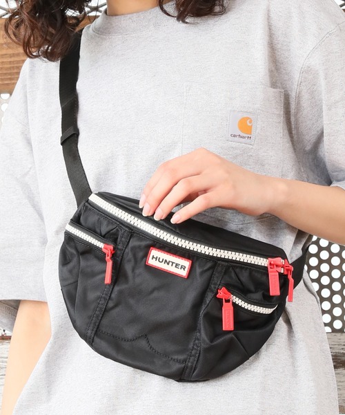 HUNTER（ハンター）の「【HUNTER/ハンター】ORIGINAL NYLON BUMBAG(オリジナルナイロンバムバッグ)（ボディバッグ/ウエストポーチ・レディース・ブラック/ダークオリーブ/レッド/ネイビー・FREE）」の15枚目の写真