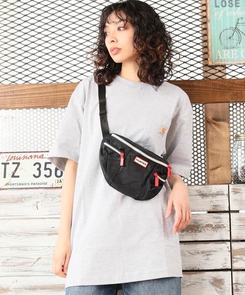 HUNTER（ハンター）の「【HUNTER/ハンター】ORIGINAL NYLON BUMBAG(オリジナルナイロンバムバッグ)（ボディバッグ/ウエストポーチ・レディース・ブラック/ダークオリーブ/レッド/ネイビー・FREE）」の16枚目の写真