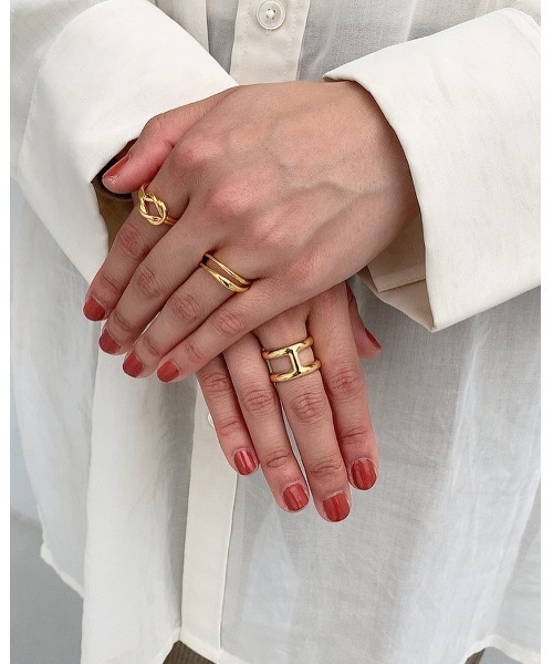 mou(モウ)の「不規則クロスリング(リング・レディース・シルバー/ゴールド・FREE)」の3枚目の写真