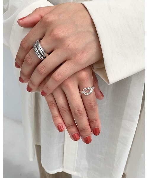 mou(モウ)の「不規則クロスリング(リング・レディース・シルバー/ゴールド・FREE)」の7枚目の写真