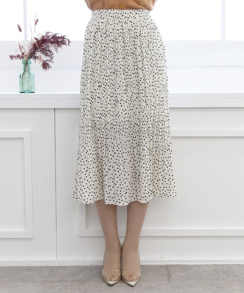 Roomy's(ルーミーズ)の「プリーツドットスカート(スカート・レディース・オフホワイト/パープル/ブラック・FREE)」の13枚目の写真