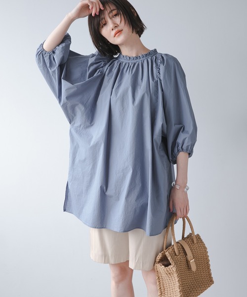 A part by（アパートバイ）の「Coフリルスキッパーチュニック 946943（シャツ/ブラウス・レディース・レッド/オフホワイト/ブルー系その他5/ブラック・FREE）」の4枚目の写真