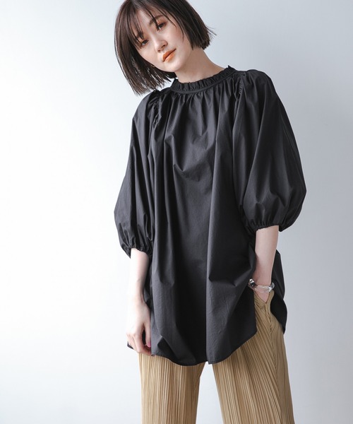 A part by（アパートバイ）の「Coフリルスキッパーチュニック 946943（シャツ/ブラウス・レディース・レッド/オフホワイト/ブルー系その他5/ブラック・FREE）」の3枚目の写真