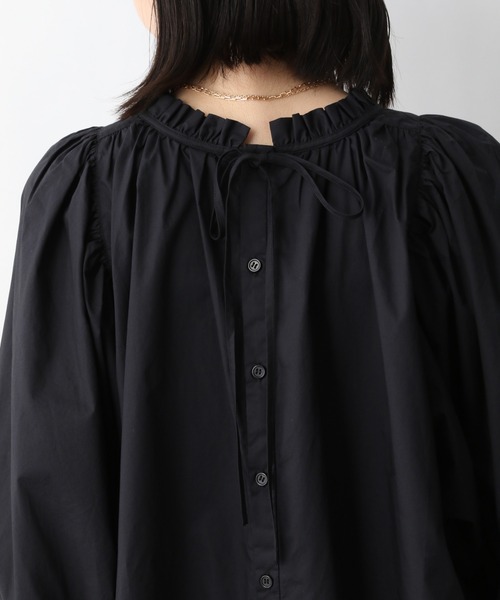 A part by（アパートバイ）の「Coフリルスキッパーチュニック 946943（シャツ/ブラウス・レディース・レッド/オフホワイト/ブルー系その他5/ブラック・FREE）」の12枚目の写真