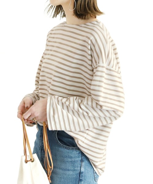 reca（レカ）の「ワイドスリーブボーダーカットソー（Tシャツ/カットソー・レディース・ブラック/モカ/ネイビー/ライトブルー/ライラック/ブラウン系その他/ベージュ/ホワイト/グリーン系その他/オリーブ・FREE）」の6枚目の写真