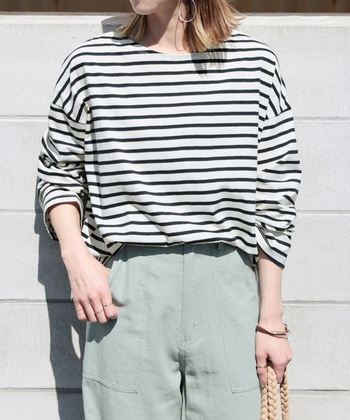 reca（レカ）の「ワイドスリーブボーダーカットソー（Tシャツ/カットソー・レディース・ブラック/モカ/ネイビー/ライトブルー/ライラック/ブラウン系その他/ベージュ/ホワイト/グリーン系その他/オリーブ・FREE）」の9枚目の写真