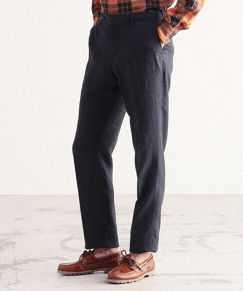 TOMORROWLAND （トゥモローランド）の「リネンシャンブレー ノープリーツイージーパンツ（その他パンツ・メンズ・チャコールグレー/ダークブルー/ライトグリーン/ブラウン・S/M/L/XS）」の5枚目の写真