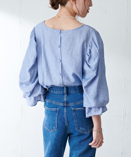 DISCOAT（ディスコート）の「生地JQDギャザーブラウス（シャツ/ブラウス・レディース・サックスブルー/ピンクベージュ/オフホワイト/ブラック・FREE）」の19枚目の写真