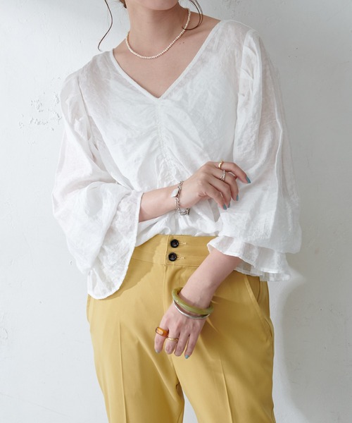 DISCOAT（ディスコート）の「生地JQDギャザーブラウス（シャツ/ブラウス・レディース・サックスブルー/ピンクベージュ/オフホワイト/ブラック・FREE）」の8枚目の写真