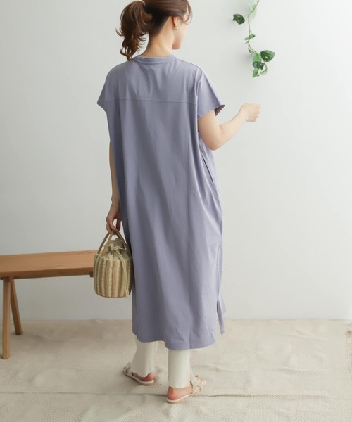 URBAN RESEARCH DOORS（アーバンリサーチドアーズ）の「『UR TECH』BIG Tシャツ ワンピース（ワンピース・レディース・チャコールグレー/ベージュ/パープル系その他/オフホワイト・ONE）」の8枚目の写真