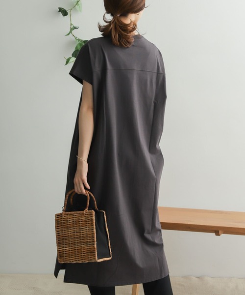 URBAN RESEARCH DOORS（アーバンリサーチドアーズ）の「『UR TECH』BIG Tシャツ ワンピース（ワンピース・レディース・チャコールグレー/ベージュ/パープル系その他/オフホワイト・ONE）」の13枚目の写真