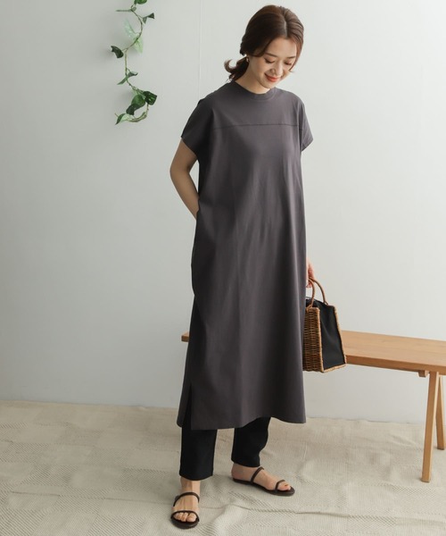 URBAN RESEARCH DOORS（アーバンリサーチドアーズ）の「『UR TECH』BIG Tシャツ ワンピース（ワンピース・レディース・チャコールグレー/ベージュ/パープル系その他/オフホワイト・ONE）」の17枚目の写真