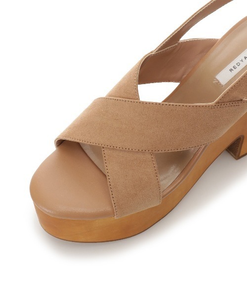 REDYAZEL（レディアゼル）の「フェイクスエードウッドソールサンダル（サンダル・レディース・ベージュ/レッド/ブラック・SMALL/MEDIUM/LARGE）」の19枚目の写真
