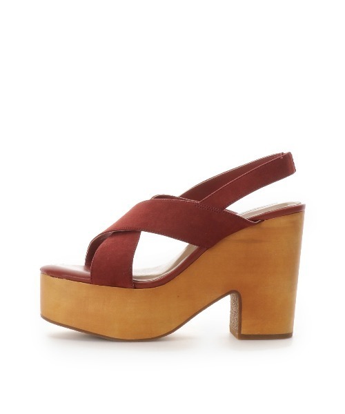 REDYAZEL（レディアゼル）の「フェイクスエードウッドソールサンダル（サンダル・レディース・ベージュ/レッド/ブラック・SMALL/MEDIUM/LARGE）」の20枚目の写真