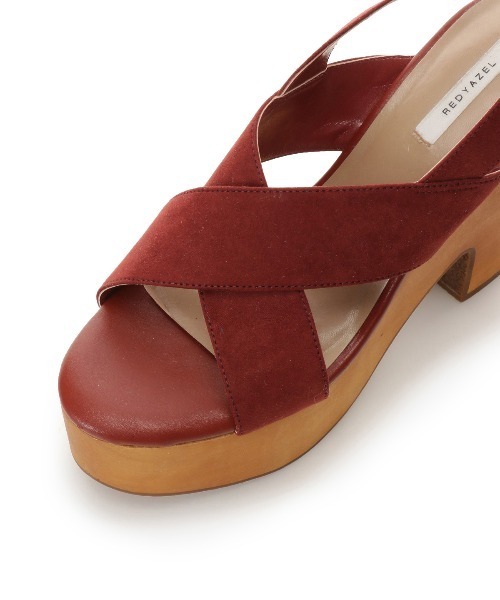 REDYAZEL（レディアゼル）の「フェイクスエードウッドソールサンダル（サンダル・レディース・ベージュ/レッド/ブラック・SMALL/MEDIUM/LARGE）」の13枚目の写真