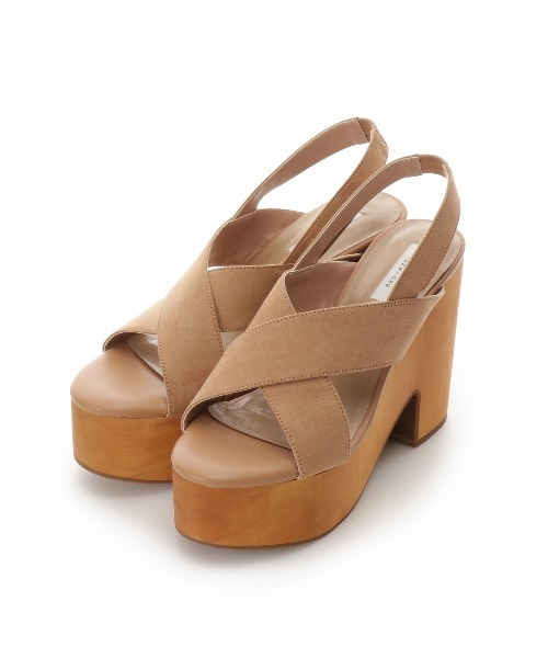 REDYAZEL（レディアゼル）の「フェイクスエードウッドソールサンダル（サンダル・レディース・ベージュ/レッド/ブラック・SMALL/MEDIUM/LARGE）」の14枚目の写真