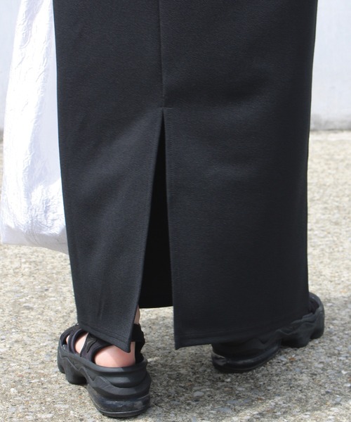 LAVEANGE（ラビアンジェ）の「Vネックツイルポンチ ジャンパースカート（ワンピース・レディース・ブラック/ベージュ/ブラウン/モカ/ネイビー・LL/3L/4L/5L/M）」の9枚目の写真