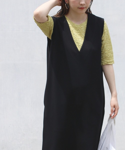 LAVEANGE（ラビアンジェ）の「Vネックツイルポンチ ジャンパースカート（ワンピース・レディース・ブラック/ベージュ/ブラウン/モカ/ネイビー・LL/3L/4L/5L/M）」の11枚目の写真