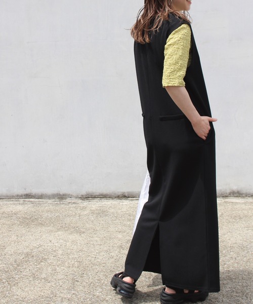 LAVEANGE（ラビアンジェ）の「Vネックツイルポンチ ジャンパースカート（ワンピース・レディース・ブラック/ベージュ/ブラウン/モカ/ネイビー・LL/3L/4L/5L/M）」の13枚目の写真