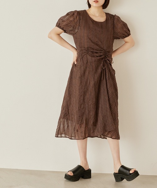 セール しわ加工シアーチェックギャザーワンピース ワンピース Mikke ミッケ のファッション通販 Zozotown