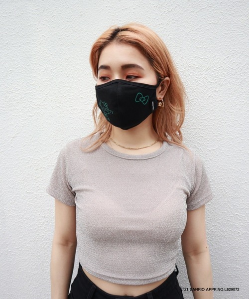 FIG&VIPER（フィグアンドバイパー）の「ハローキティフェイスマスク（マスク・レディース・ホワイト/ブラック/ライトパープル・FREE）」の6枚目の写真