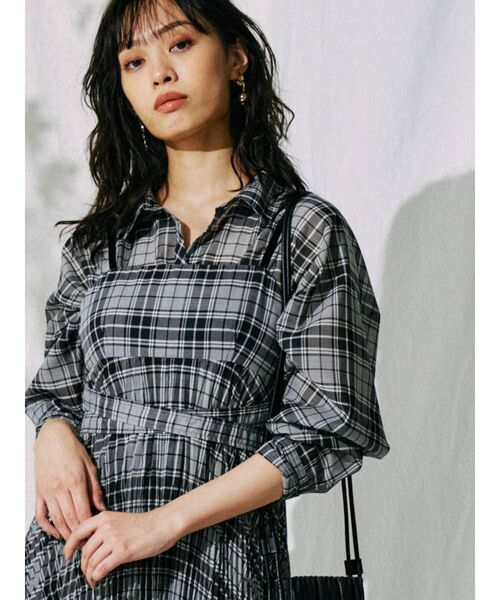 MERCURYDUO（マーキュリーデュオ）の「シアーチェックロングキャミワンピース（ワンピース・レディース・ブラック/ブラウン・FREE）」の20枚目の写真