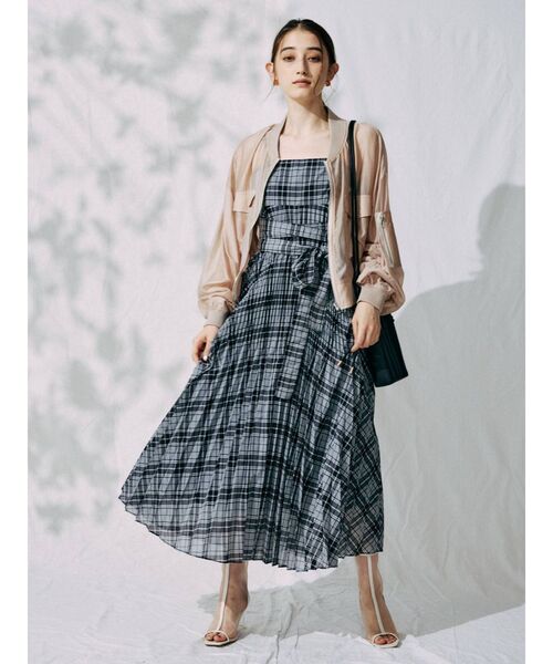 MERCURYDUO（マーキュリーデュオ）の「シアーチェックロングキャミワンピース（ワンピース・レディース・ブラック/ブラウン・FREE）」の4枚目の写真