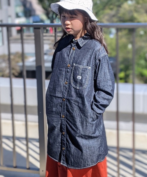 Lee（リー）の「Lee/リー キッズ　ライトオンスデニムシャツワンピース（シャツ/ブラウス・キッズ・インディゴブルー/ダークインディゴブルー・140/130/150）」の22枚目の写真