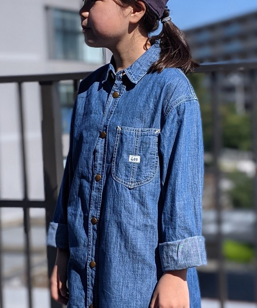 Lee（リー）の「Lee/リー キッズ　ライトオンスデニムシャツワンピース（シャツ/ブラウス・キッズ・インディゴブルー/ダークインディゴブルー・140/130/150）」の15枚目の写真