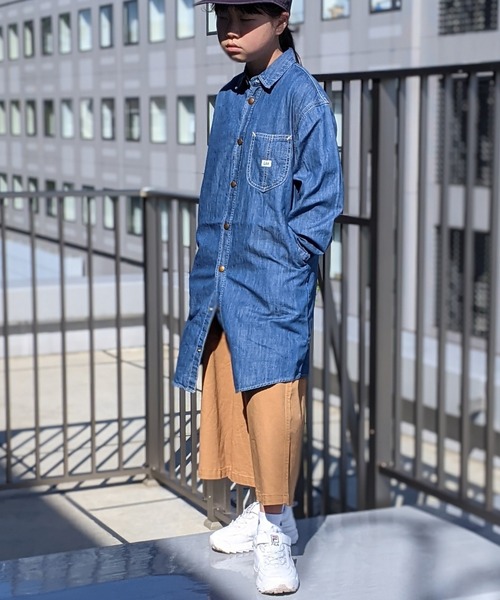 Lee（リー）の「Lee/リー キッズ　ライトオンスデニムシャツワンピース（シャツ/ブラウス・キッズ・インディゴブルー/ダークインディゴブルー・140/130/150）」の7枚目の写真