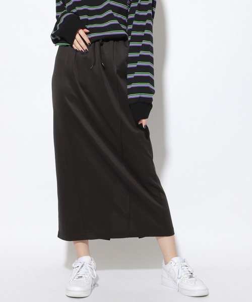 PBLIM（ページボーイリム）の「【PAGEBOYLIM】タイトスカート【WEB限定アイテム】（スカート・レディース・レッド/ブラック/グリーン・FREE）」の2枚目の写真