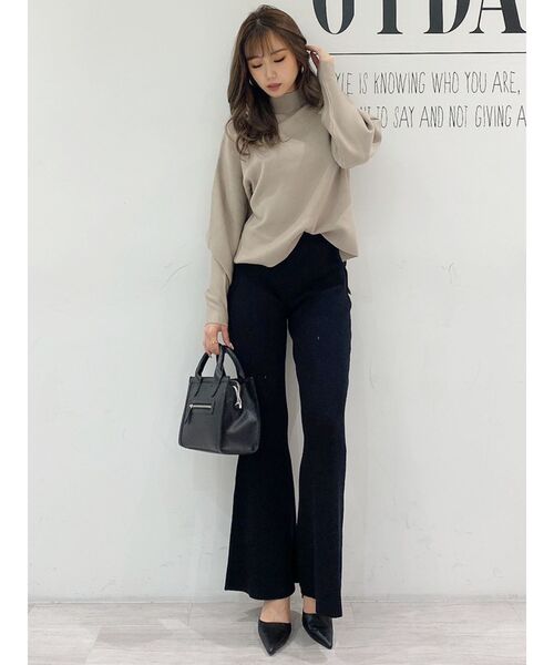 GYDA（ジェイダ）の「【SETUP着用可】ボトルネックマトンスリーブニットTOPS（ニット/セーター・レディース・ブラック/ベージュ/ブラウン・FREE）」の18枚目の写真