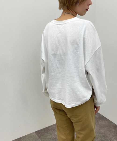 apres jour mignon（アプレジュールミニョン）の「ショート丈プリントロンＴ【ZOZOTOWN限定アイテム】（Tシャツ/カットソー・レディース・ブラック/ホワイト系その他/ホワイト系その他2/ダークグリーン/ブラック系その他/ホワイト系その他3/その他/イエロー系その他/オフホワイト/ナチュラル・X-LARGE/フリー）」の20枚目の写真