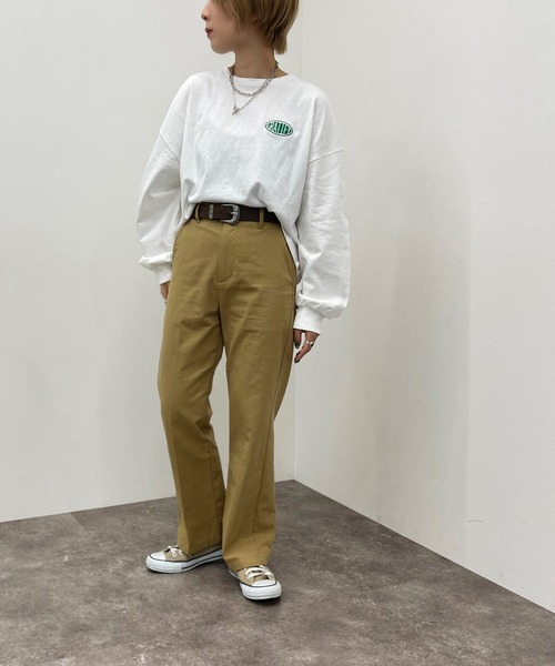 apres jour mignon（アプレジュールミニョン）の「ショート丈プリントロンＴ【ZOZOTOWN限定アイテム】（Tシャツ/カットソー・レディース・ブラック/ホワイト系その他/ホワイト系その他2/ダークグリーン/ブラック系その他/ホワイト系その他3/その他/イエロー系その他/オフホワイト/ナチュラル・X-LARGE/フリー）」の22枚目の写真