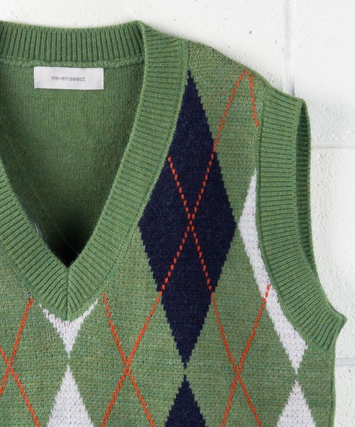 me+em select(ミームセレクト)の「★アーガイルチェックゆるニットベスト(ベスト・レディース・ライトブルー/レッド/グリーン・FREE)」の17枚目の写真