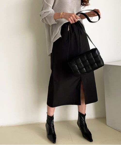 NANING9（ナンニング）の「NANING9 モダンフィットロングスカート（スカート・レディース・ブラック/グレイッシュベージュ・FREE）」の2枚目の写真