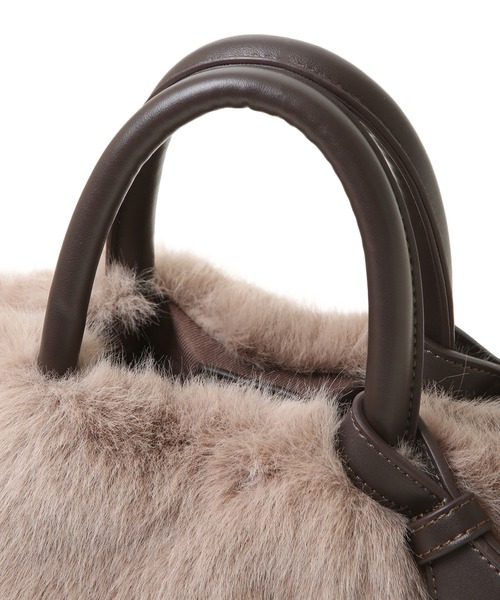 31 Sons de mode（トランテアン　ソン　ドゥ　モード）の「リボンショルダーフェイクファーバッグ（ショルダーバッグ・レディース・サックスブルー/モカ・38）」の19枚目の写真