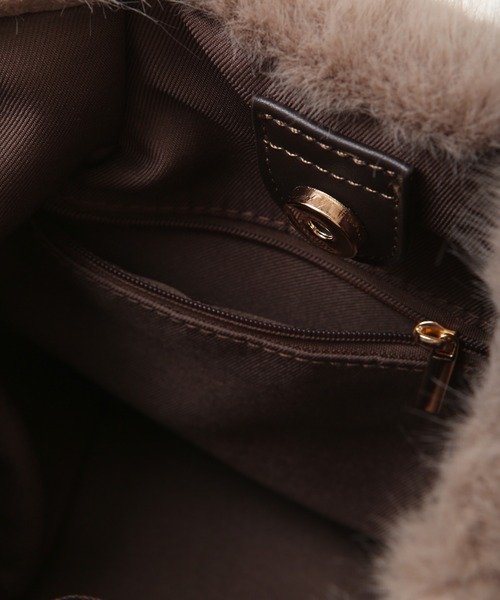 31 Sons de mode（トランテアン　ソン　ドゥ　モード）の「リボンショルダーフェイクファーバッグ（ショルダーバッグ・レディース・サックスブルー/モカ・38）」の21枚目の写真