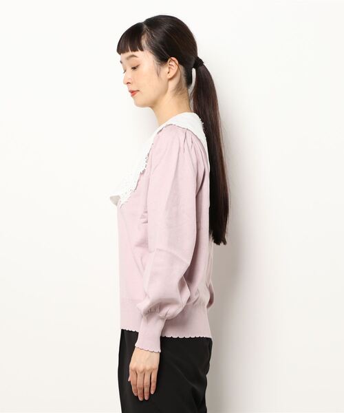 axes femme POETIQUE（アクシーズファムポエティック）の「レース襟付ニットＰＯ（ニット/セーター・レディース・ブラック/ピンク/ラベンダー・MEDIUM）」の5枚目の写真