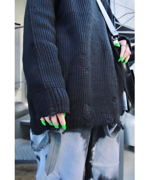XU(エックスユー)の「【XU/エックスユー】half design damage knit/ニット ダメージニット(ニット/セーター・メンズ・ブラック・ONE SIZE)」の5枚目の写真