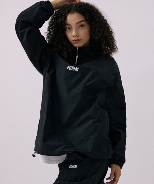 FCMM（エフシーエムエム）の「CLUB HALF-ZIP WINDBREAKER/クラブ