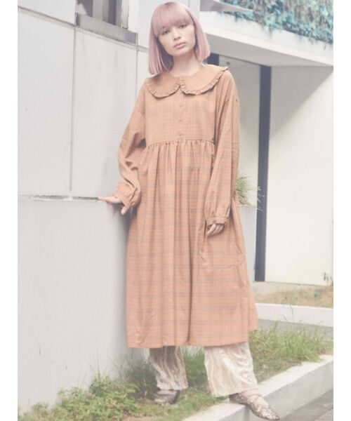 merry jenny（メリージェニー）の「bear刺繍チェックワンピース（ワンピース・レディース・ベージュ/ブラウン/オレンジ・FREE）」の3枚目の写真