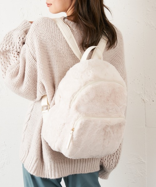 MIIA（ミーア）の「エコファーリュック（バックパック/リュック・レディース・オフホワイト/ブラック・FREE）」の2枚目の写真