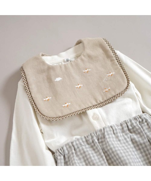 10mois（ディモワ）の「10mois ひこうきスタイ（スタイ/よだれかけ・キッズ・ベージュ/ブルー・ONE SIZE）」の2枚目の写真