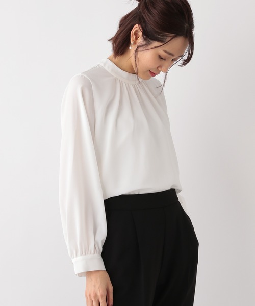 GLOBAL WORK（グローバルワーク）の「スタンドギャザーブラウス/236530（シャツ/ブラウス・レディース・ブラック/ライトベージュ/ホワイト・MEDIUM/LARGE）」の14枚目の写真