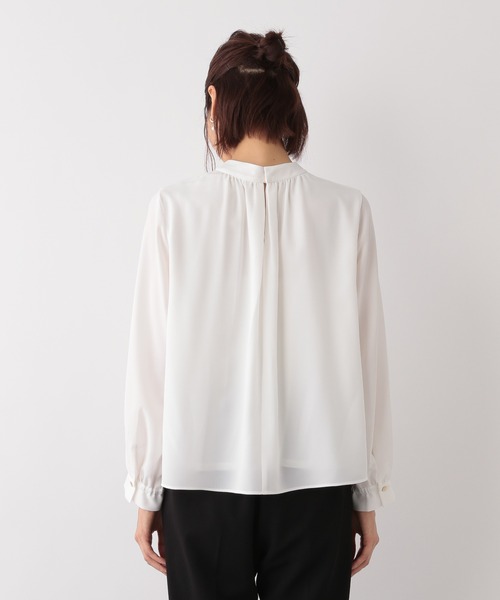 GLOBAL WORK（グローバルワーク）の「スタンドギャザーブラウス/236530（シャツ/ブラウス・レディース・ブラック/ライトベージュ/ホワイト・MEDIUM/LARGE）」の15枚目の写真