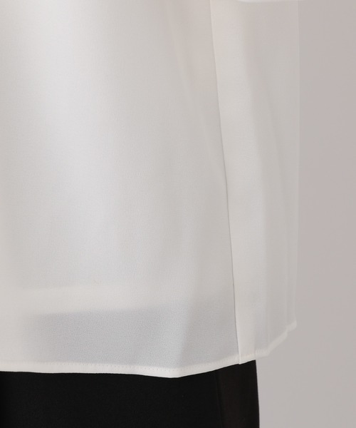 GLOBAL WORK（グローバルワーク）の「スタンドギャザーブラウス/236530（シャツ/ブラウス・レディース・ブラック/ライトベージュ/ホワイト・MEDIUM/LARGE）」の9枚目の写真