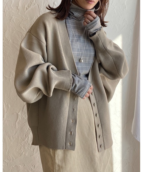 She's Closet(シーズクローゼット)の「タータンチェック柄ボトルネック長袖カットソートップス(Tシャツ/カットソー・レディース・グレイッシュベージュ/ブラック・FREE)」の4枚目の写真