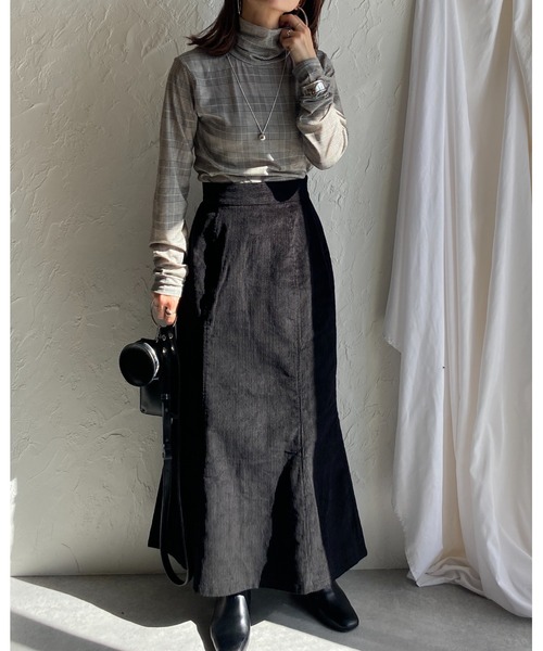 She's Closet(シーズクローゼット)の「タータンチェック柄ボトルネック長袖カットソートップス(Tシャツ/カットソー・レディース・グレイッシュベージュ/ブラック・FREE)」の8枚目の写真