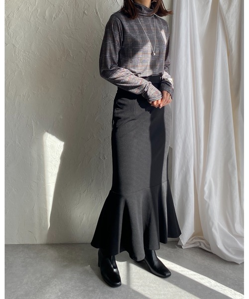 She's Closet(シーズクローゼット)の「タータンチェック柄ボトルネック長袖カットソートップス(Tシャツ/カットソー・レディース・グレイッシュベージュ/ブラック・FREE)」の12枚目の写真